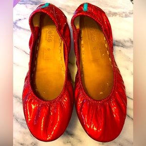 Red Diamond Tieks * Rare * Limited Release * Size 9 * EUC